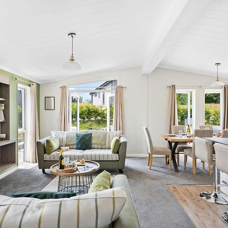 Rose Lodge, 21 Roadford Lake Lodges Lifton Экстерьер фото