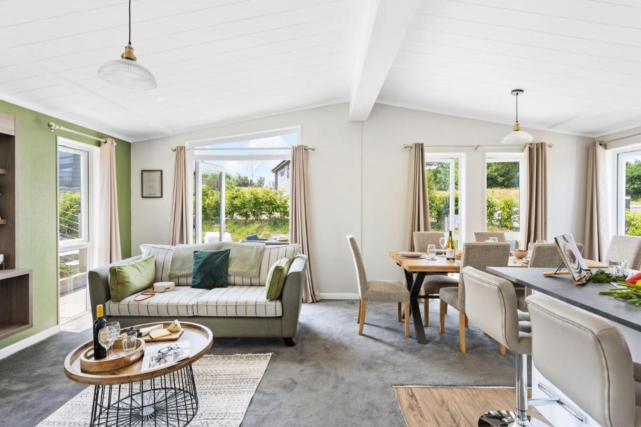 Rose Lodge, 21 Roadford Lake Lodges Lifton Экстерьер фото